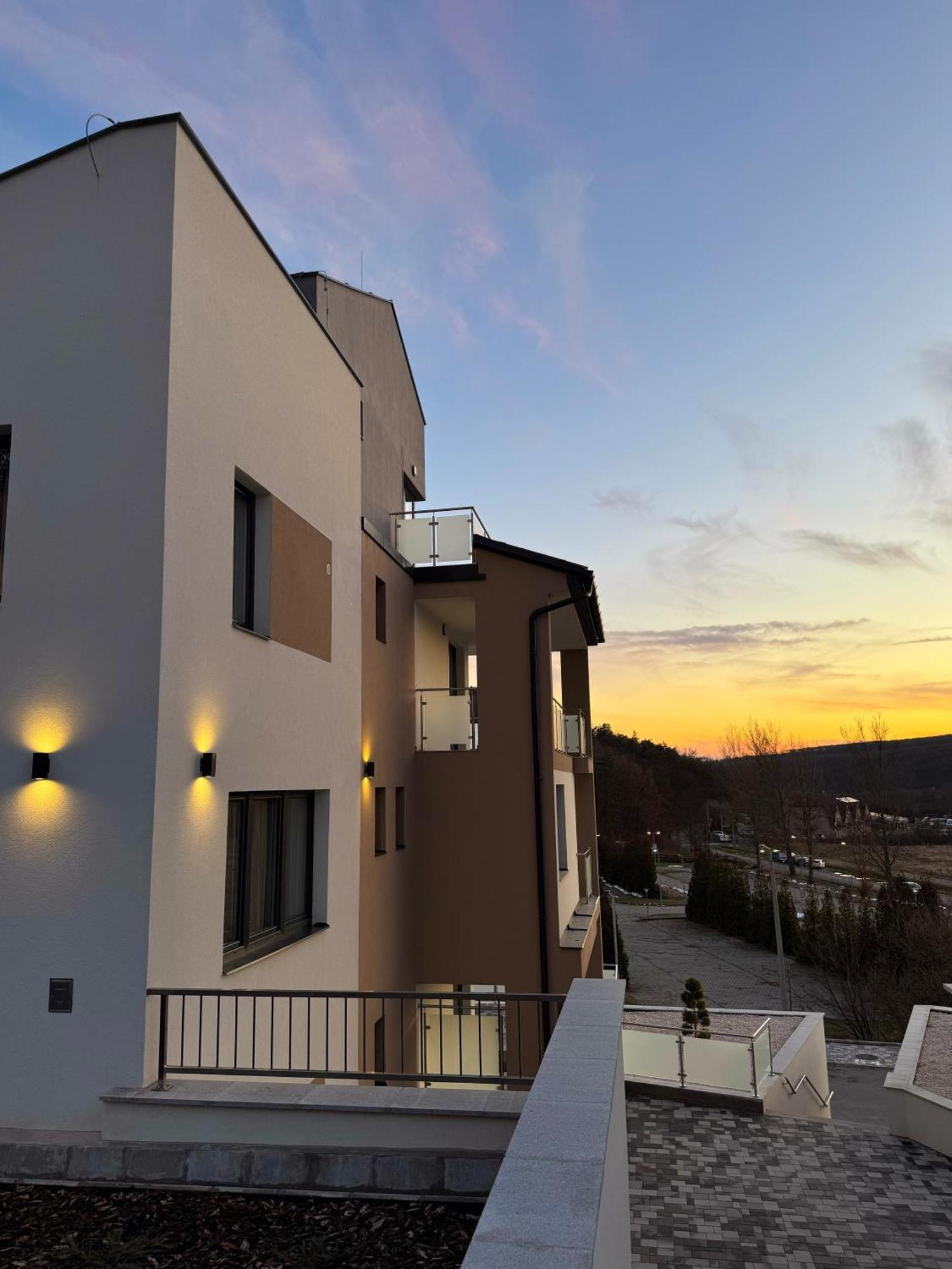 إيغيرسولوك Salt Hill Premium Apartments المظهر الخارجي الصورة